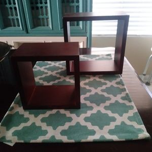 Hanging shelf shelves